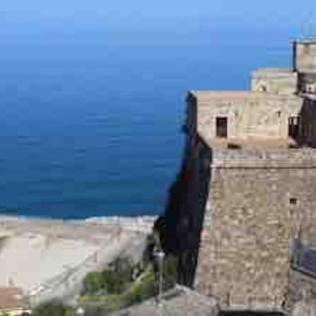 La Scaletta Sul Mare Di Pizzo Wifi E Disney+ 外观 照片